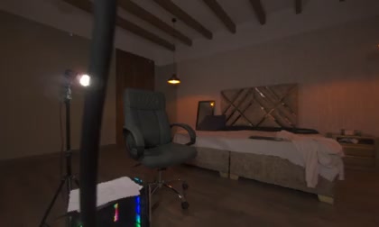 aurora_jones11