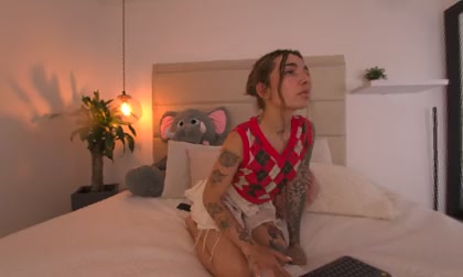 Mollymoonn
