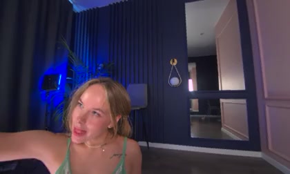 milly_shy