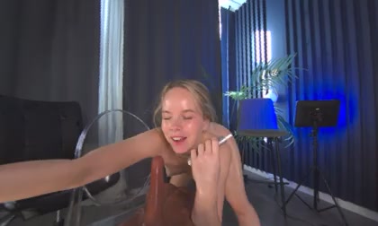 milly_shy