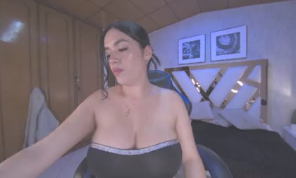 Lia_Simons