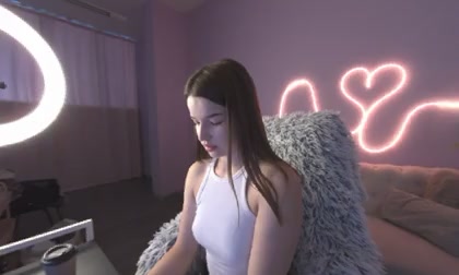 LovelyyLilu