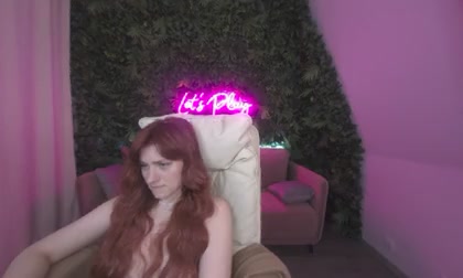 VikkyLoveRed