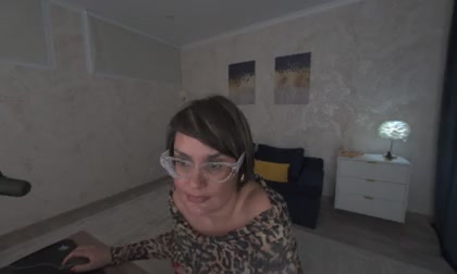 MayaNoir