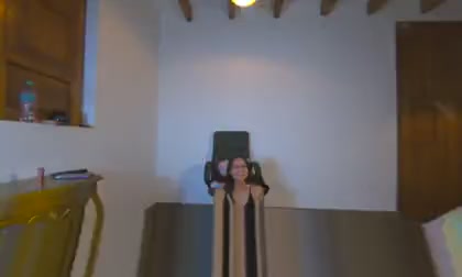 Alanis_22