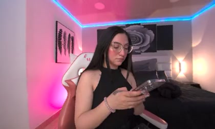 Lucy_neil