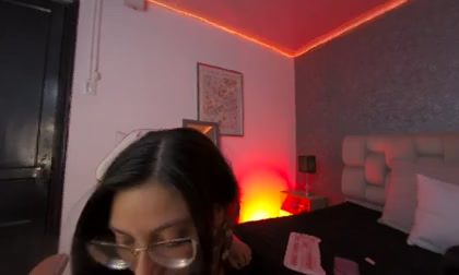 Lucy_neil