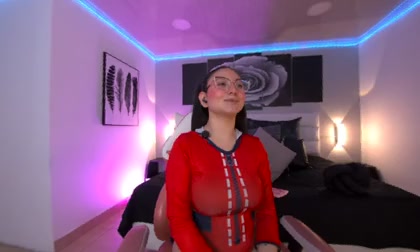 Lucy_neil