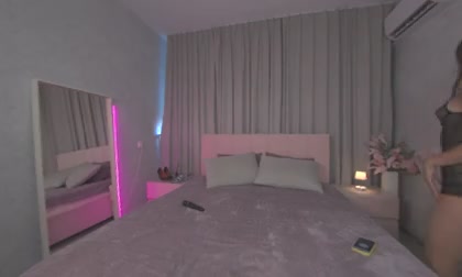Ariana_Petite