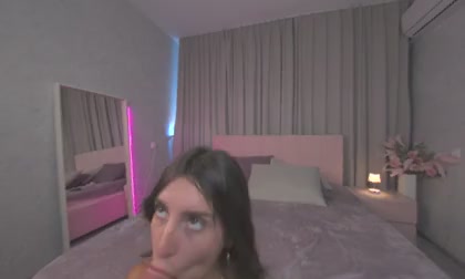 Ariana_Petite