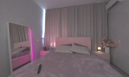 Ariana_Petite