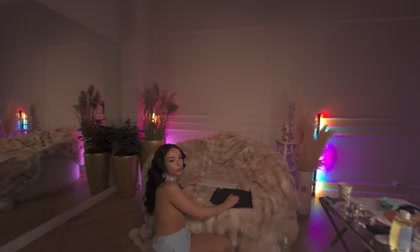 Anais_Bloom
