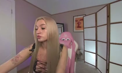 MelanyKink