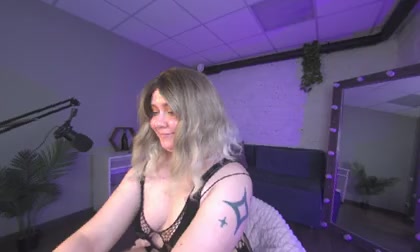 GoddessEllisNova