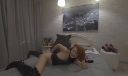 Jullia_Moor