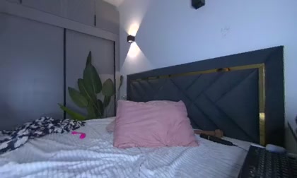Mia_Tin