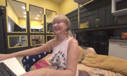 Flirty_Mary