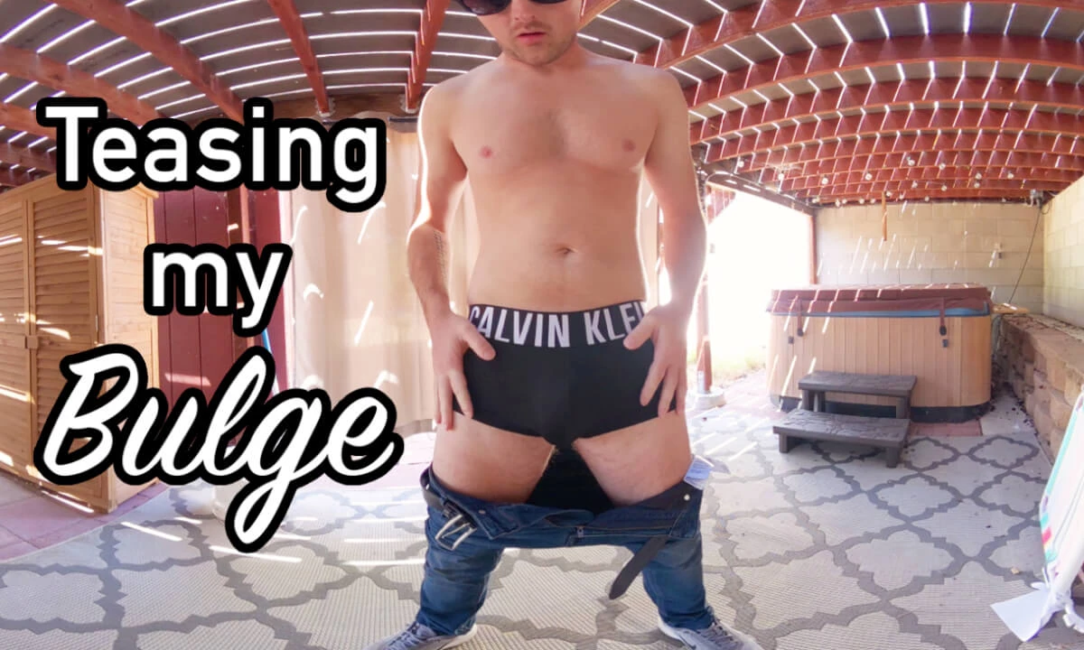 Teasing My Bulge