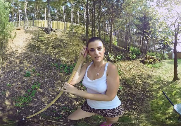 Czech brunette, Alice Nice likes to have casual sex in the nature, after sucking cock
