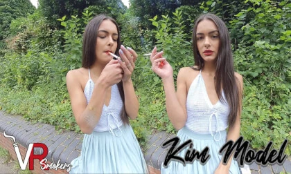 Kim Model - Knitted Top