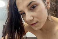 She Wants My Cum All Over Her Face VR porn