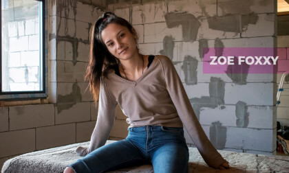 Zoe Foxxy - Quick Fucking in an Abandoned Building