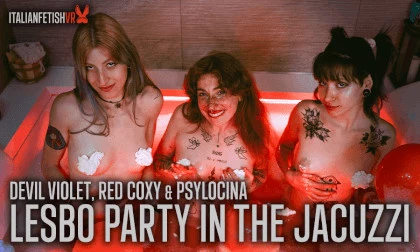 Lesbo Party In The Jacuzzi