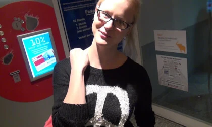 Beim Shoppen Public Gefickt