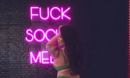 Asian Milf Tokyo Leigh Twerks for YOU!!!