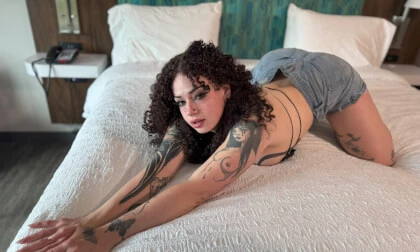 Gothic Slut Baphi Babi Cums All Over Jay Playhard Bbc