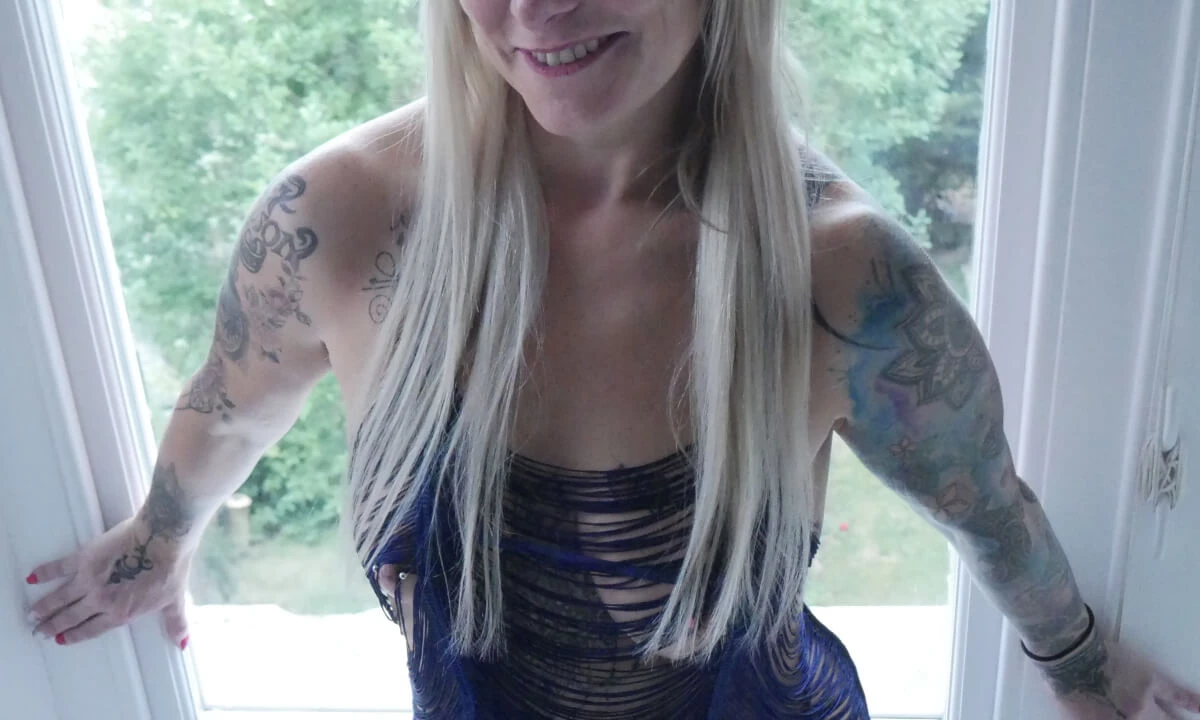 Kora Bell Meets Andi James