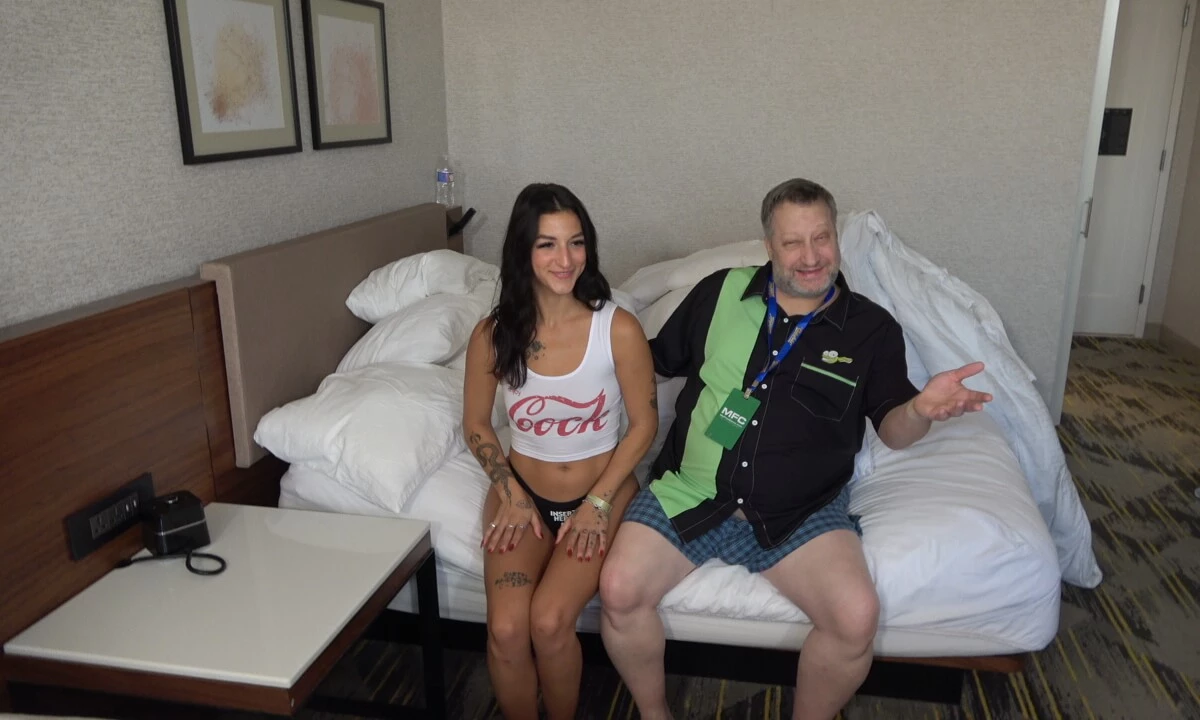 Quickie Creampie With Ricki Rose