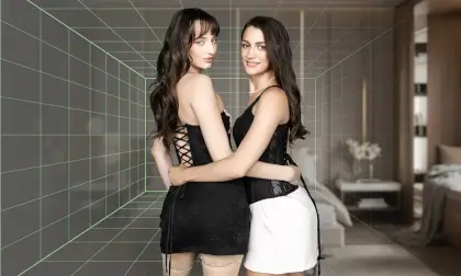 Lowmotion - Vol.72 - Lana Smalls And Summer Renee In Your Room