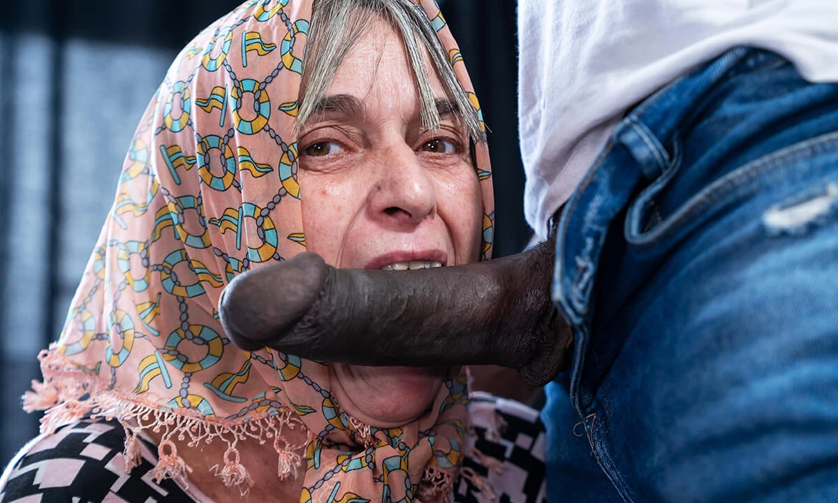 Ugly Headscarf Granny Rough BBC Ass Stretched