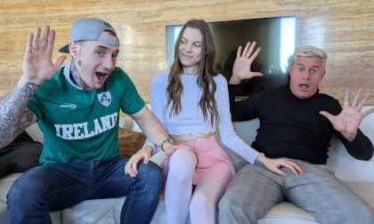 Alice Xo – Vr Behind The Scenes Part One - Old Man Passionately Butt Fucks Tall 19 Year Old Beauty With Perfect Ass