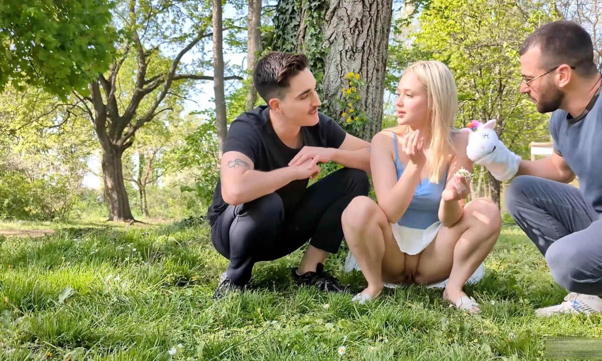 Jessie Ames Gets Even With Cheapskate Sugardaddy In Double Penetration Threesome VR Porn Video