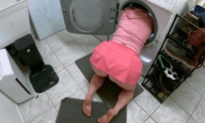 Stepmom Stuck In The Washing Machine Takes It In Both Holes To Keep It A Secret