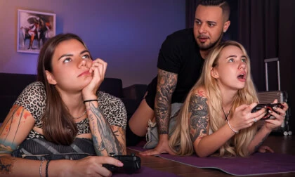 Bella Mur & Lana Banana Ignore Big Cock While Gaming – Passionate Ignore Sex