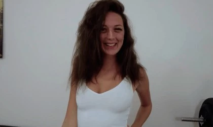 186 Babe Fucks For Creampie